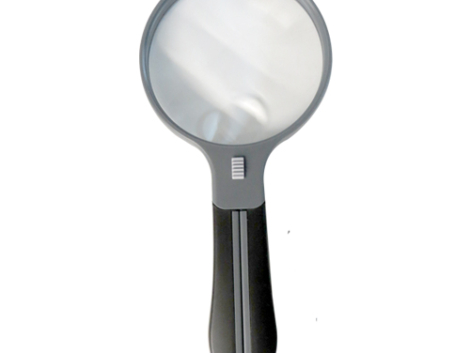 lupa-mano-libre-260543